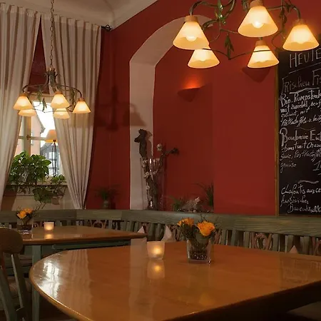 Hotel-Restaurant Weinstube Am Markt Hotel