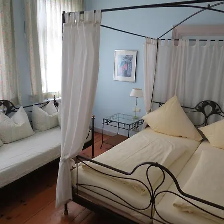 Hotel-Restaurant Weinstube Am Markt Hotel 3*